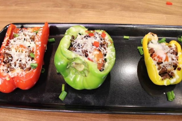 Quick And Easy Minced Beef-Stuffed Grilled Bell Peppers