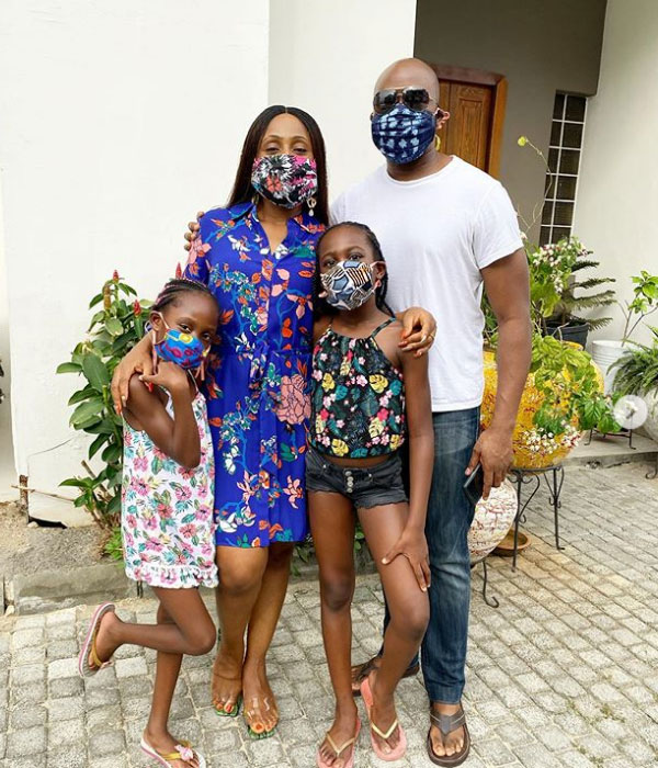 Dakore Egbuson-Akande and little girls takes on the #imasavagechallenge