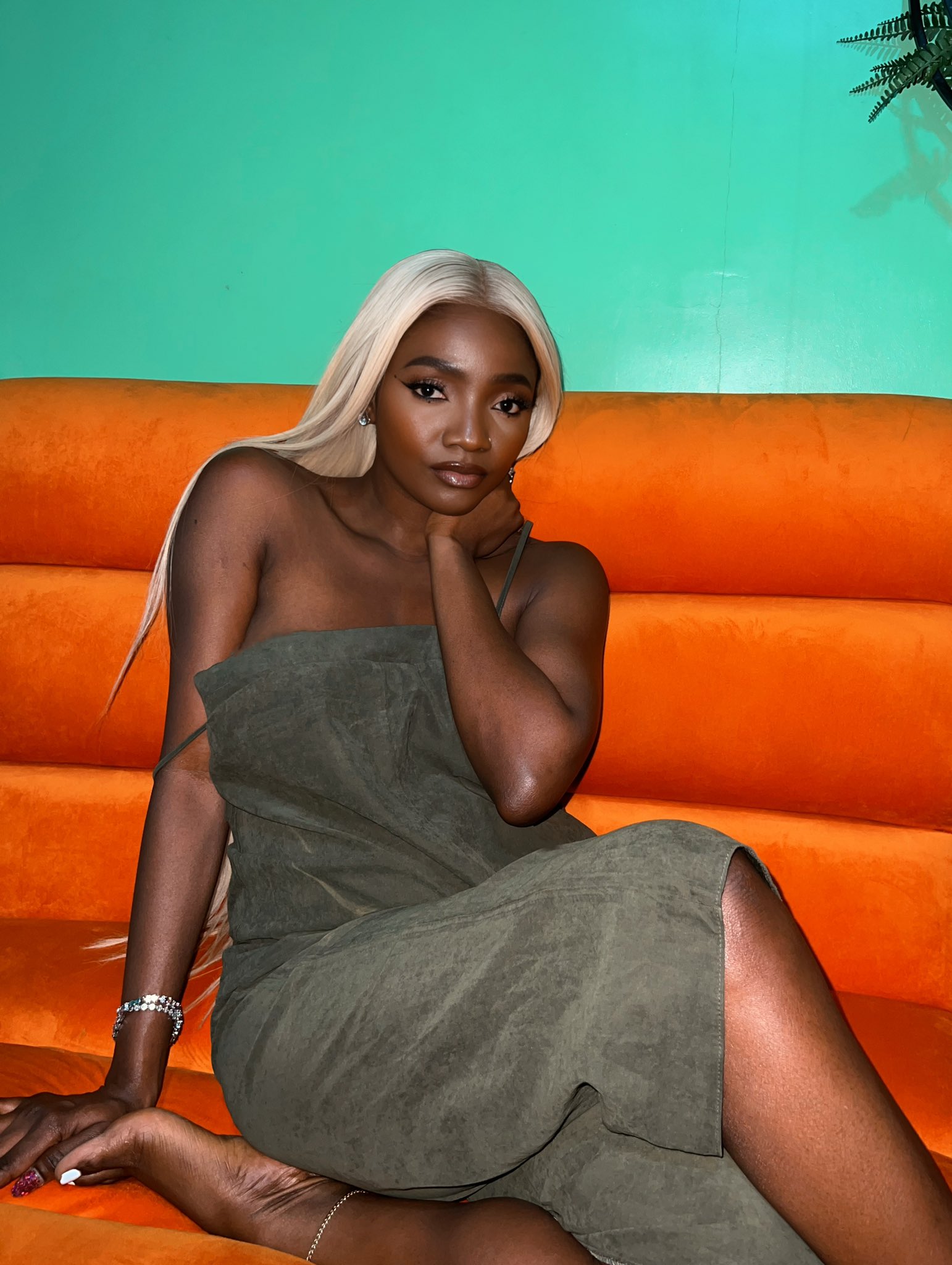 Singer Simi Reveals Why People Leave Their Countries As She Condenms African Leaders