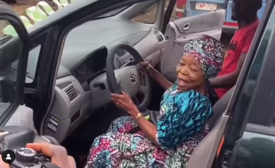 Veteran Actress, Margaret Olayinka aka Iya Gbonkan Gets Car Gift Days After Publicly Begging For A Car