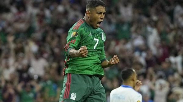 Mexico's Record Win: Luis Romo Scores Twice in Crushing 4-0 Victory over Honduras in CONCACAF Gold Cup